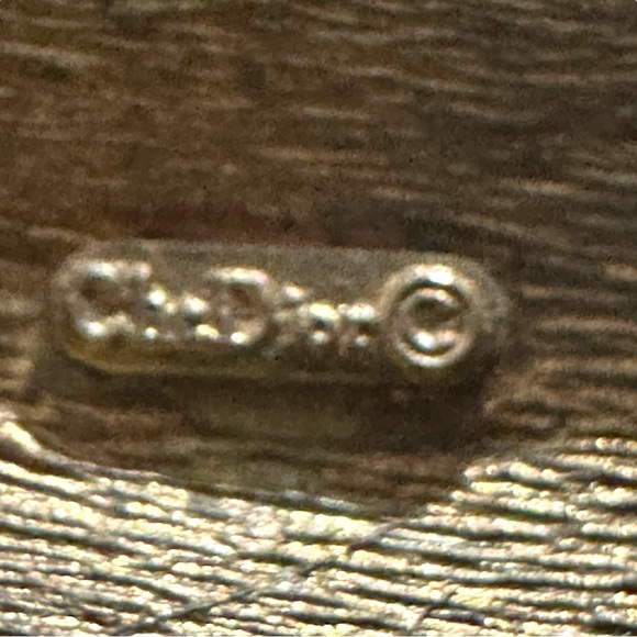 Vtg Christian Dior Gold Tone Prong Set & Baguette Clear Crystals Brooch Pin 2” - Picture 15 of 15